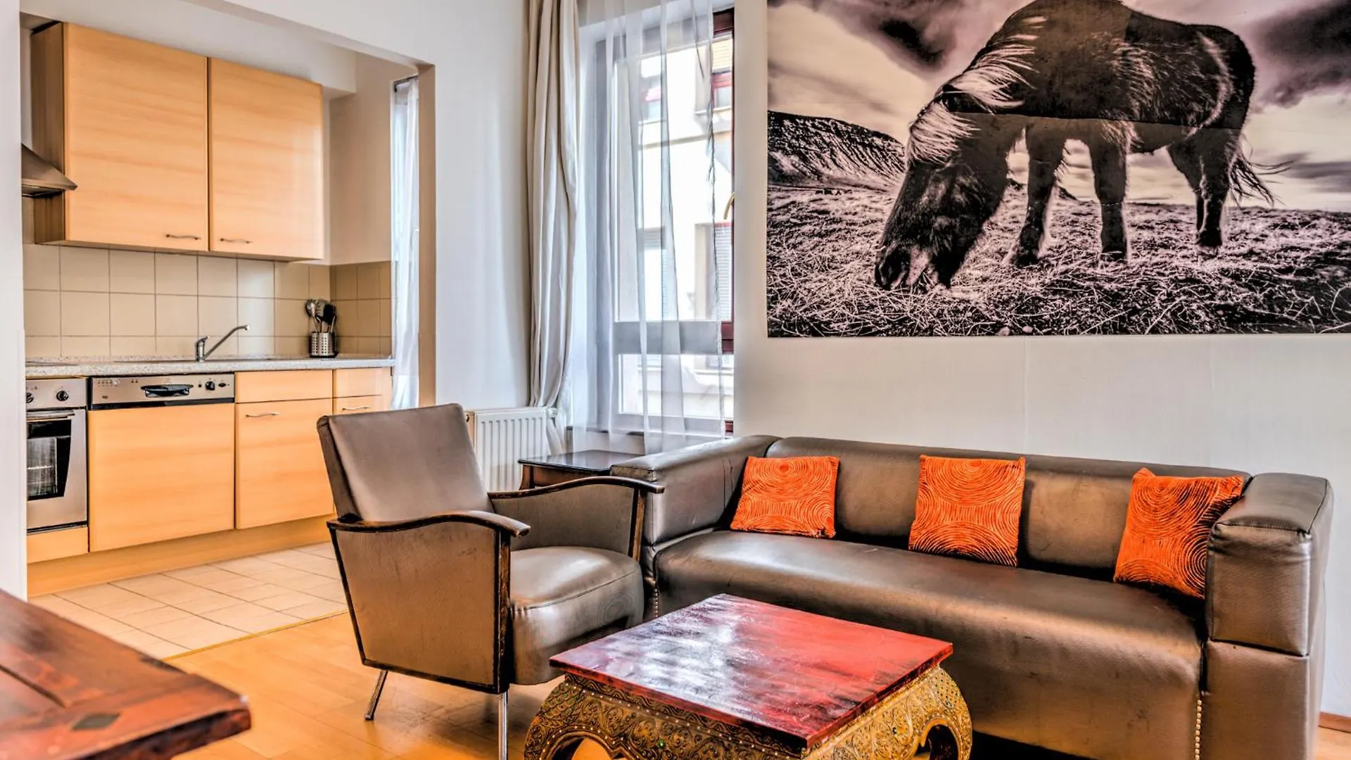 Budapest City Center Apartments 0*,