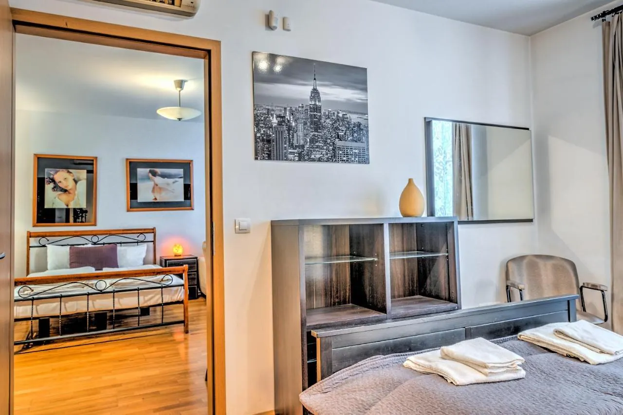 Budapest City Center Apartments 0*,