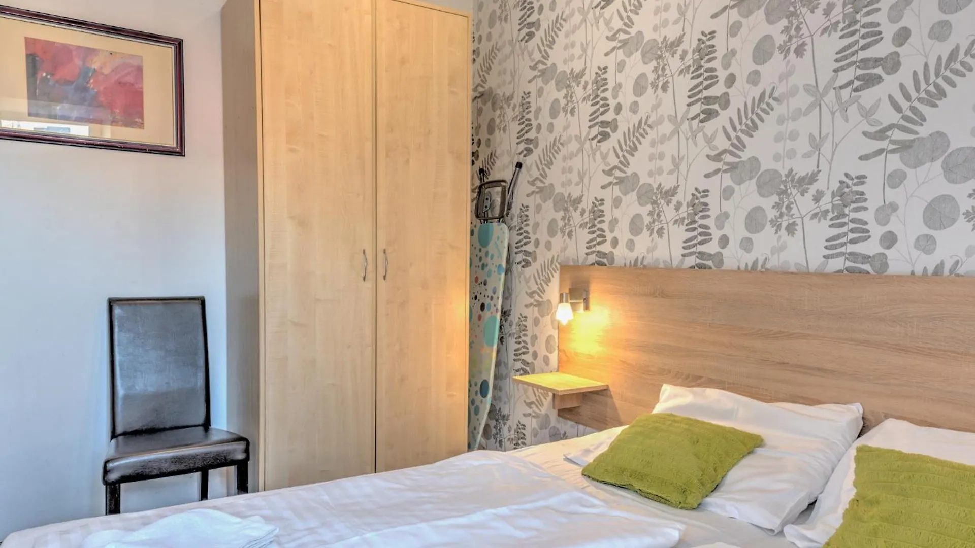 Budapest City Center Apartments Ungern